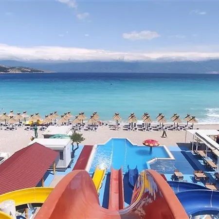 Victoria אתר קמפינג באסקה